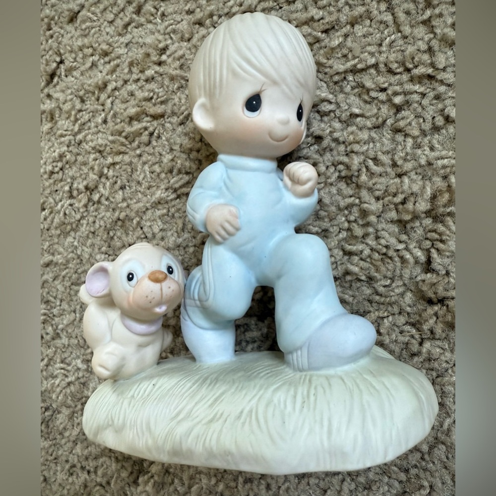 🎀3/$25🎀 'God's Speed' Precious Moments Figurine